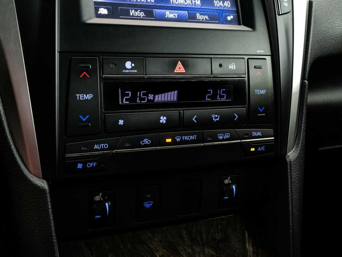 Б/У Тойота Камри 2015 года. Фото: #13