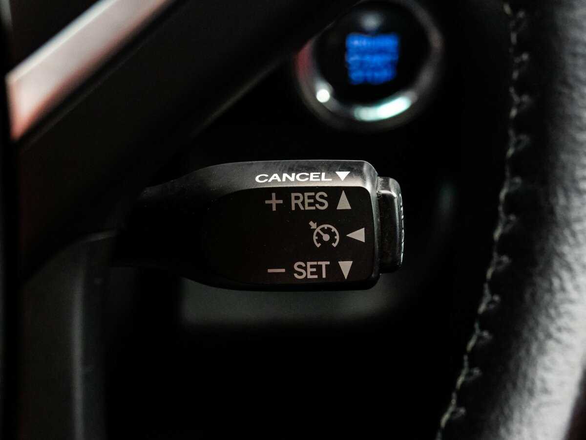 Б/У Тойота Камри 2015 года. Фото: #16