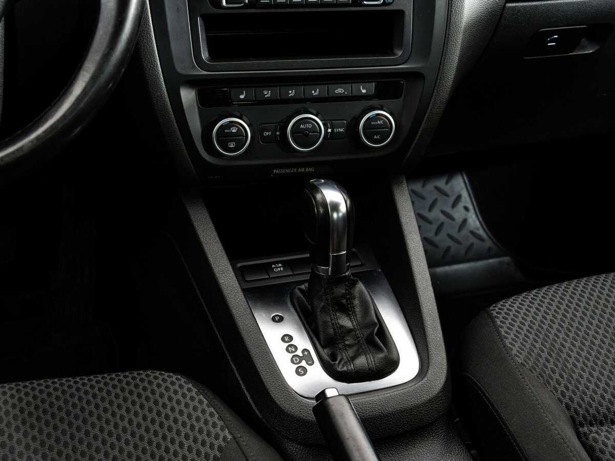 Б/У Фольксваген Джетта 2012 года. Фото: #11