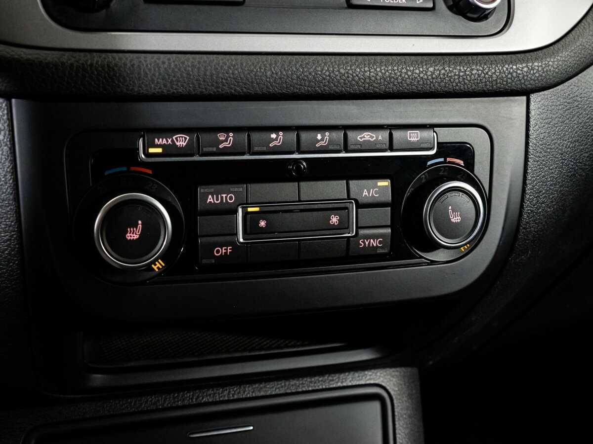 Б/У Фольксваген Тигуан 2015 года. Фото: #12