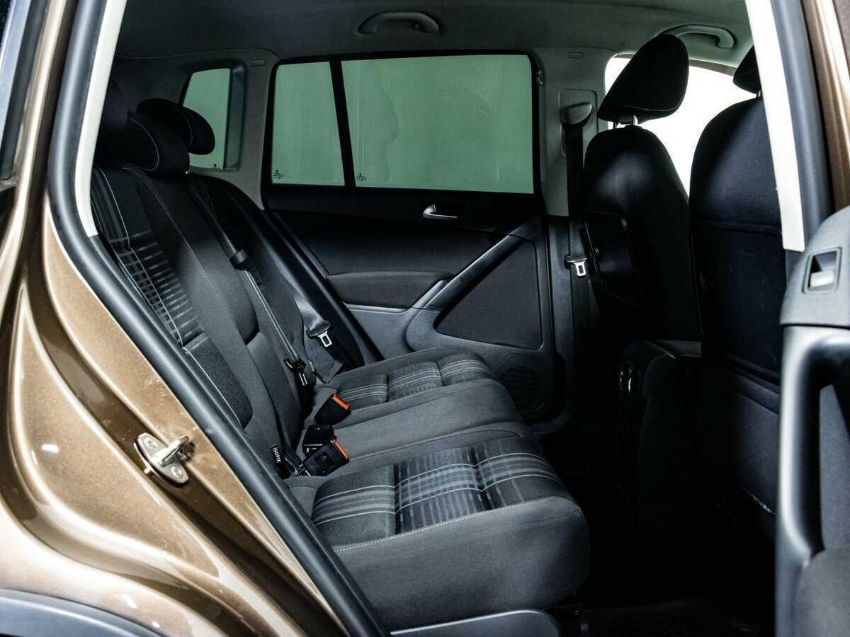 Б/У Фольксваген Тигуан 2015 года. Фото: #13