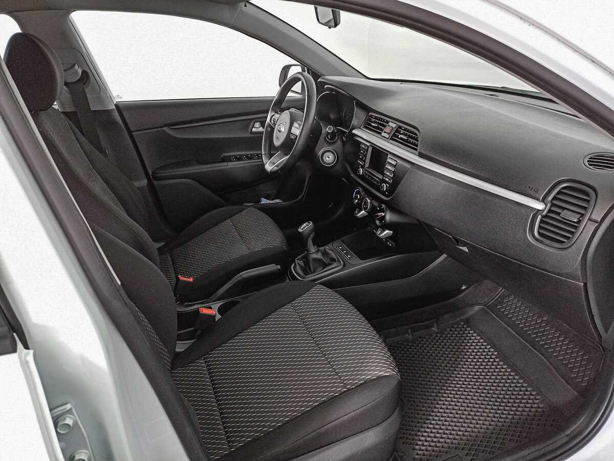 Б/У Киа Рио 2018 года. Фото: #8