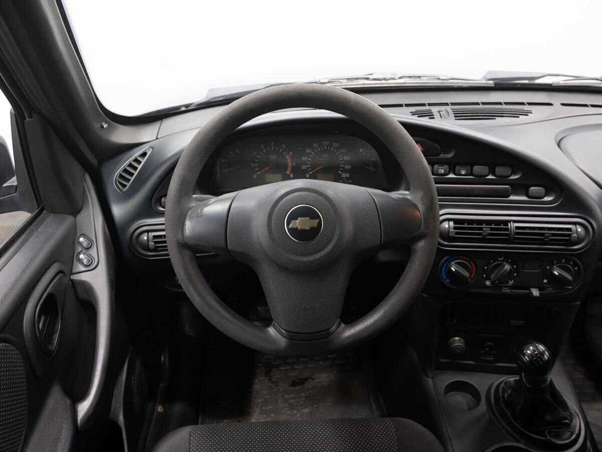 Б/У Шевроле Нива 2012 года. Фото: #14