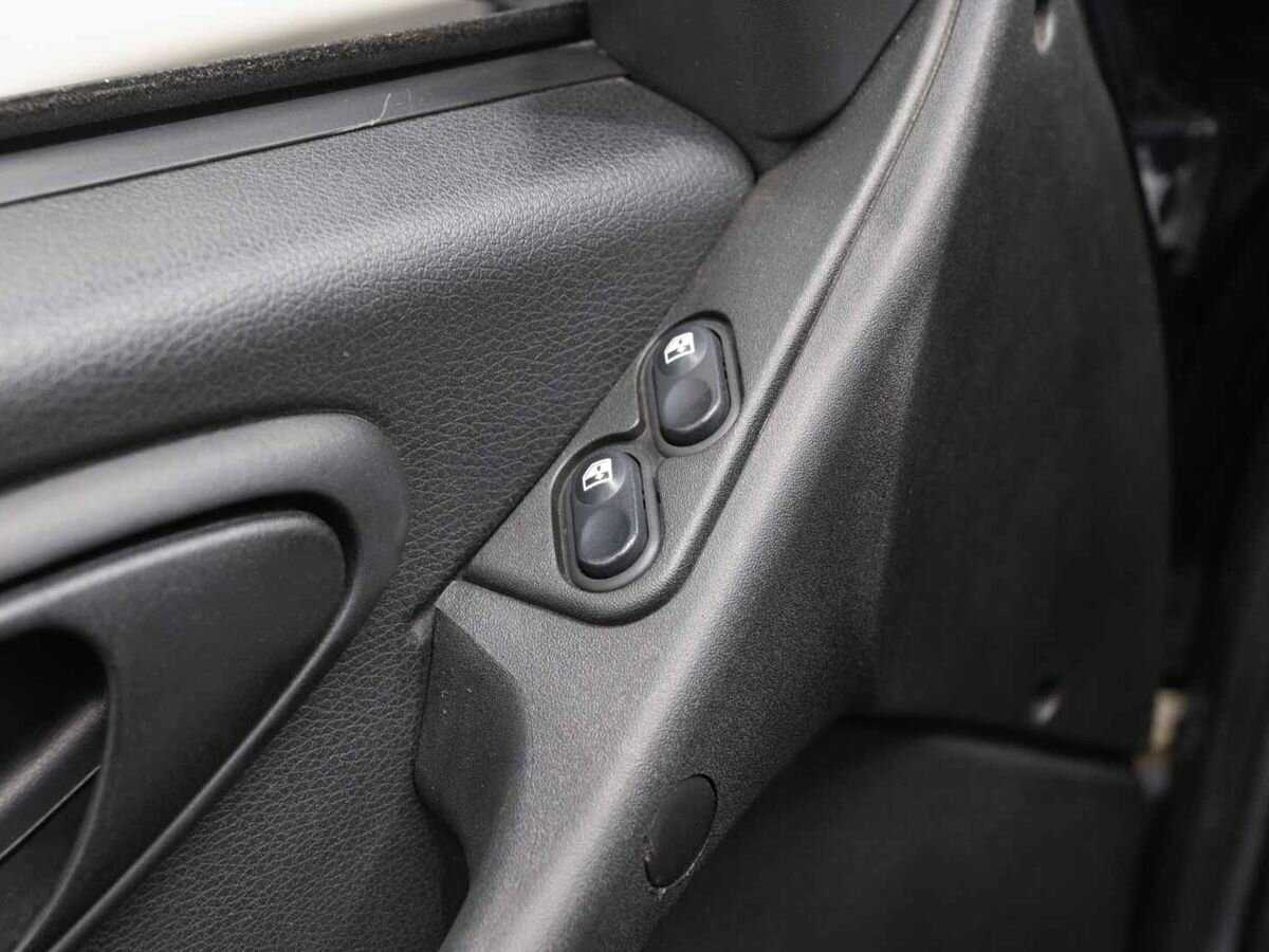 Б/У Шевроле Нива 2012 года. Фото: #16