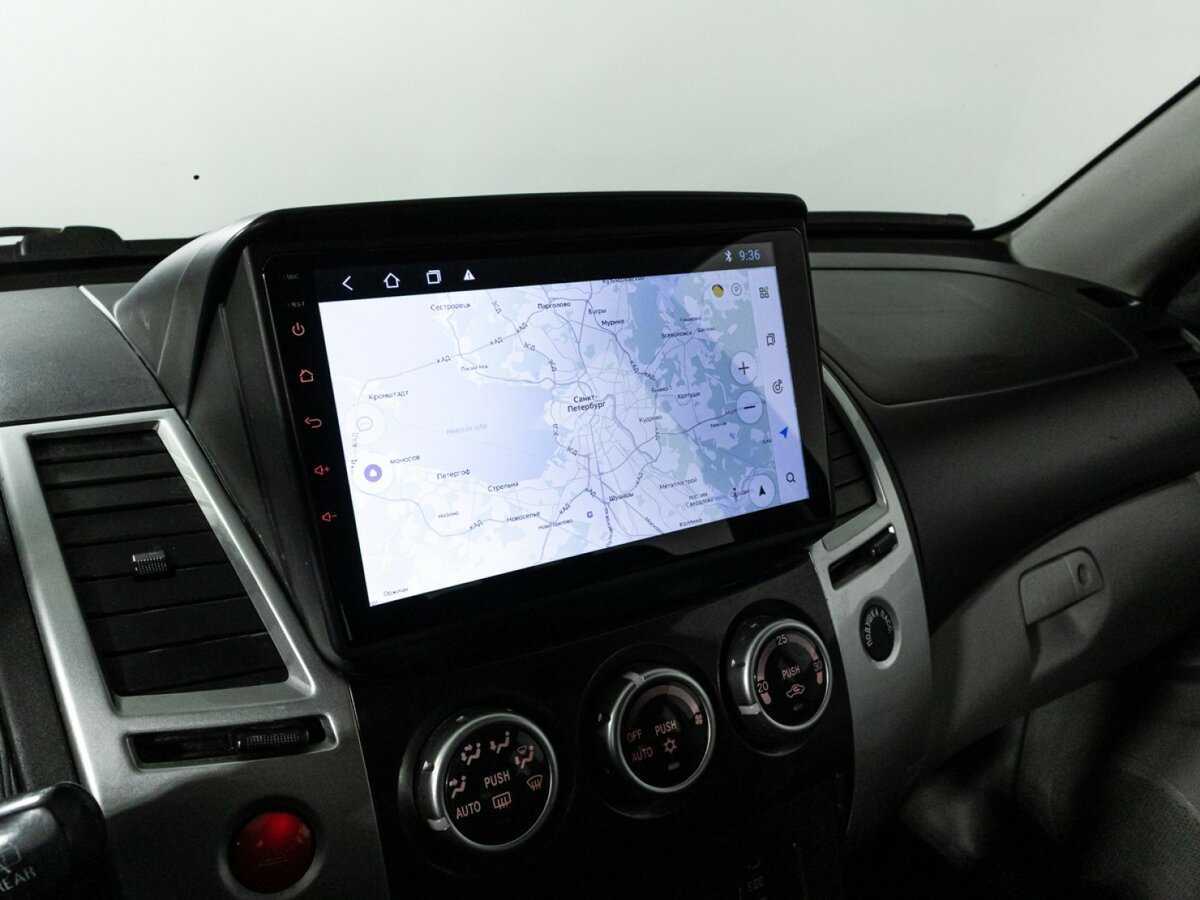 Б/У Митсубиши Паджеро Спорт 2013 года. Фото: #14