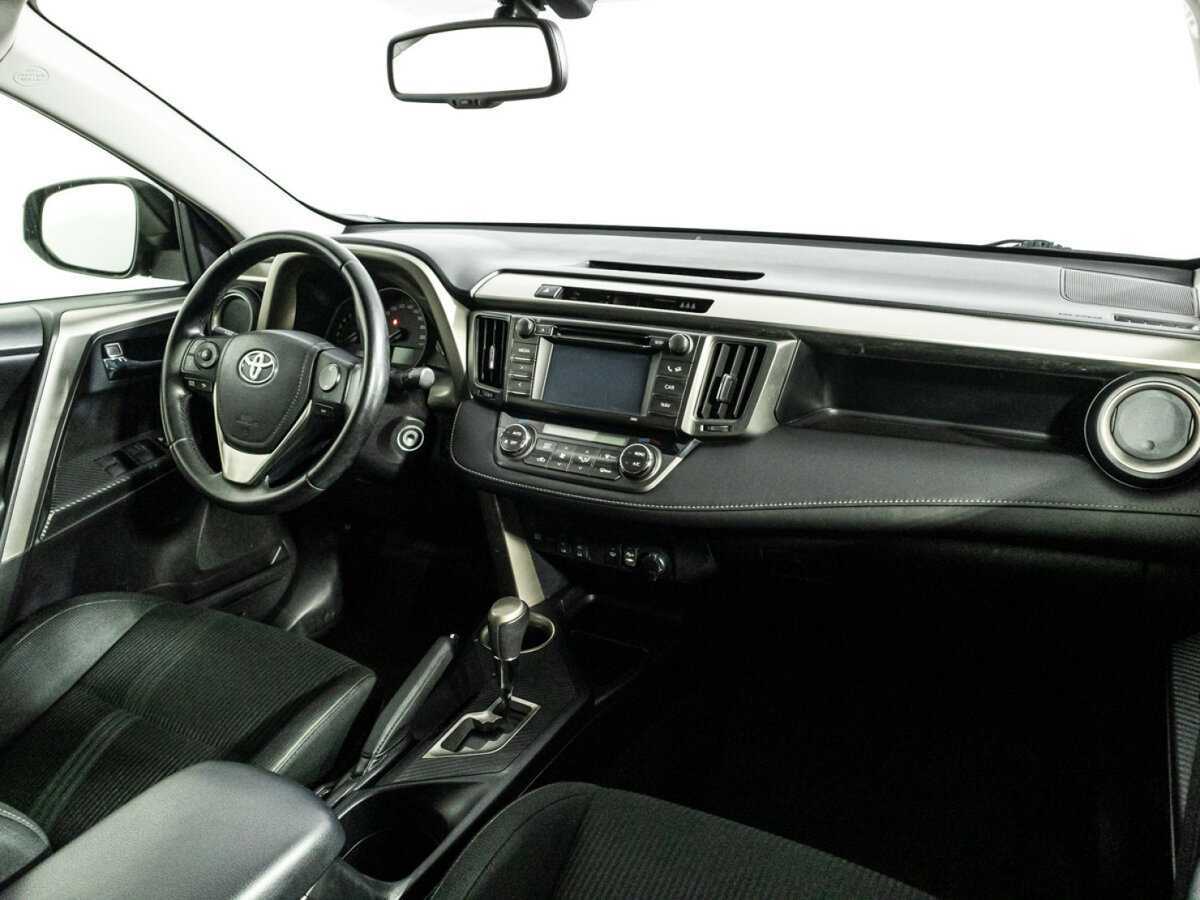 Б/У Тойота Рав4 2014 года. Фото: #8