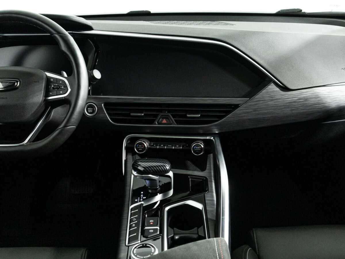 Geely Tugella 2022 года с пробегом. Фото: #13