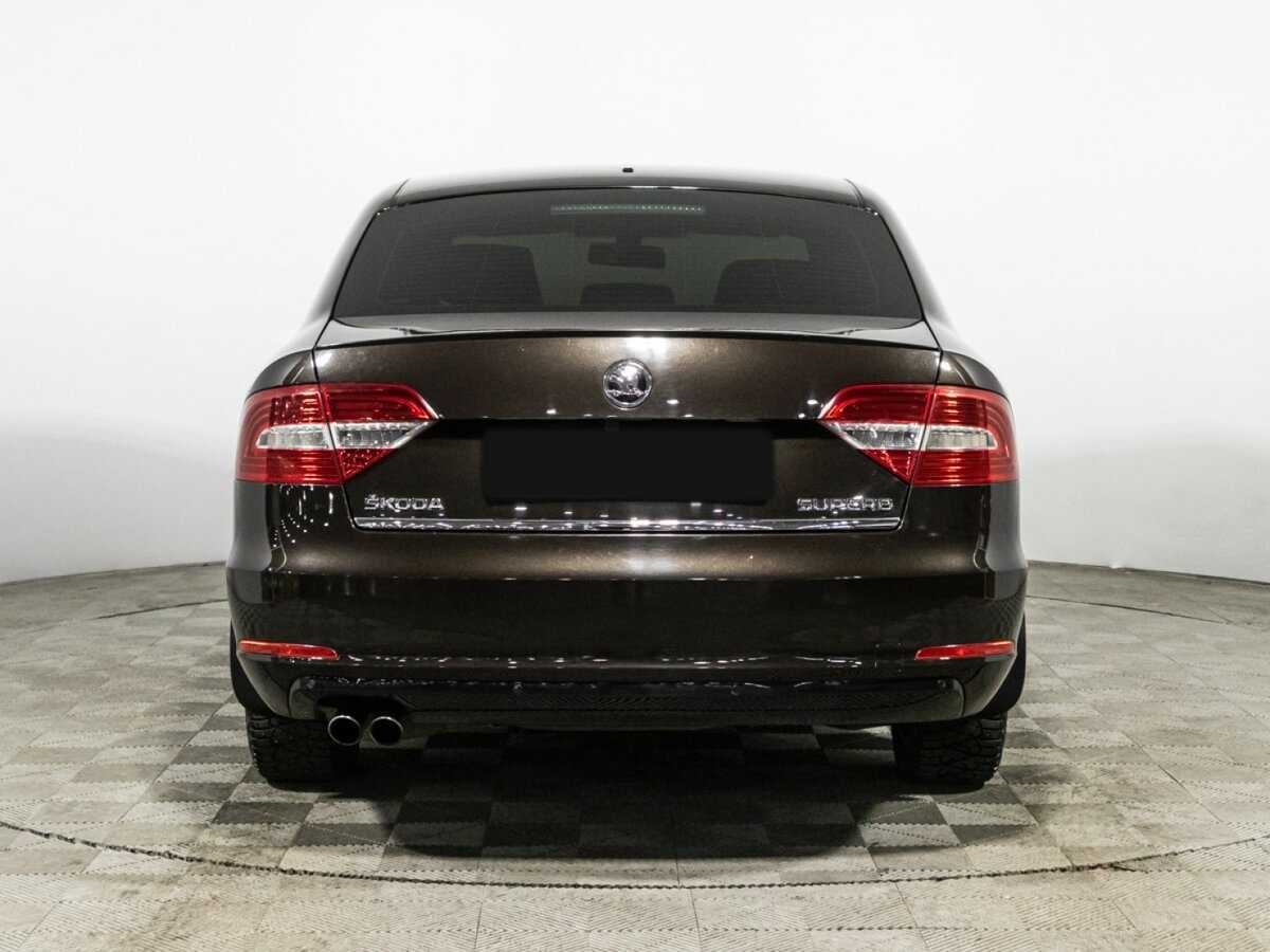 Б/У Шкода Суперб 2014 года. Фото: #5