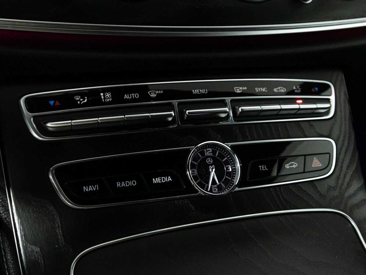 Mercedes-Benz E-Класс 2019 года с пробегом. Фото: #16