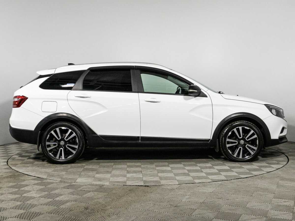 Б/У Лада (ВАЗ) Веста 2018 года. Фото: #3