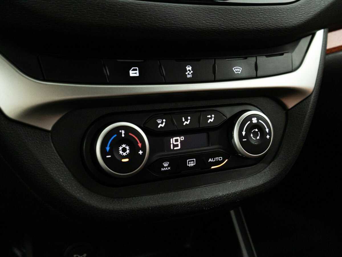 Б/У Лада (ВАЗ) Веста 2018 года. Фото: #15