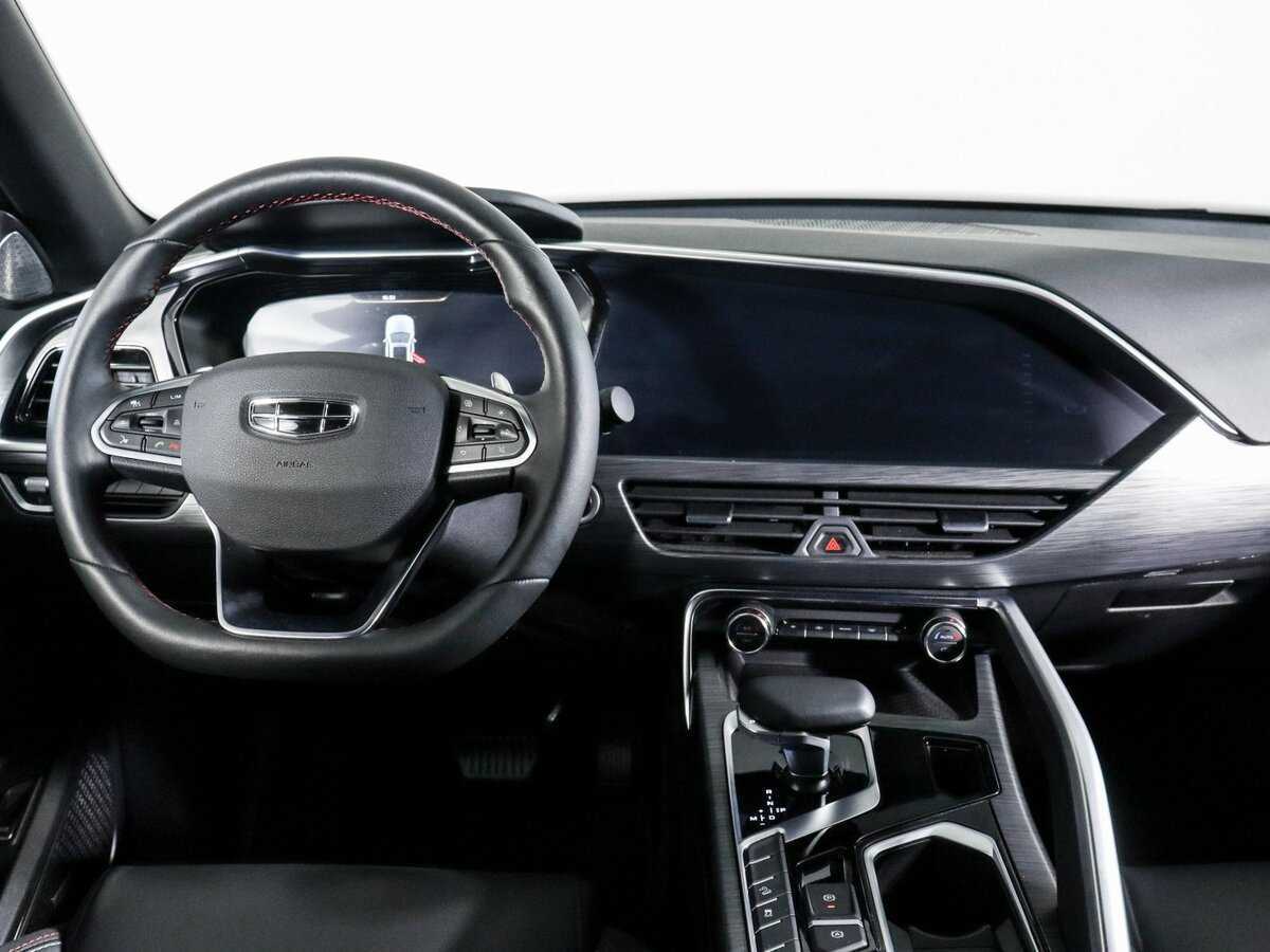 Geely Tugella 2024 года с пробегом. Фото: #11