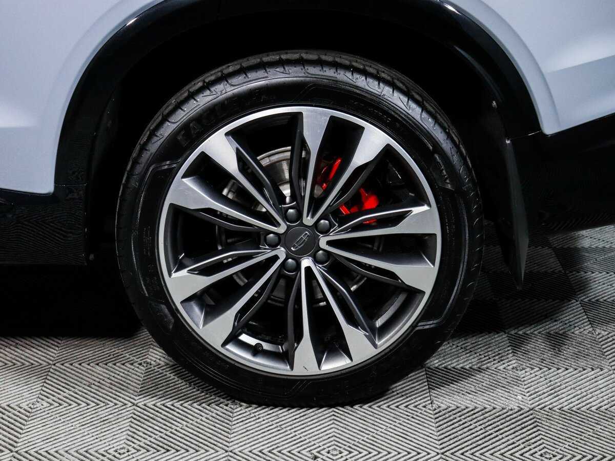 Geely Tugella 2024 года с пробегом. Фото: #14