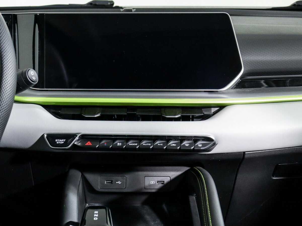 Б/У Джили Кулрэй 2023 года. Фото: #12