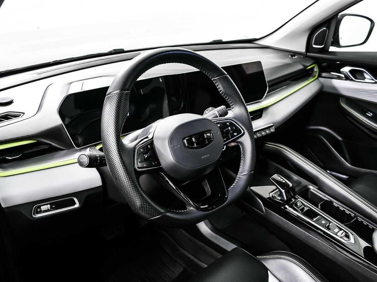 Б/У Джили Кулрэй 2023 года. Фото: #12