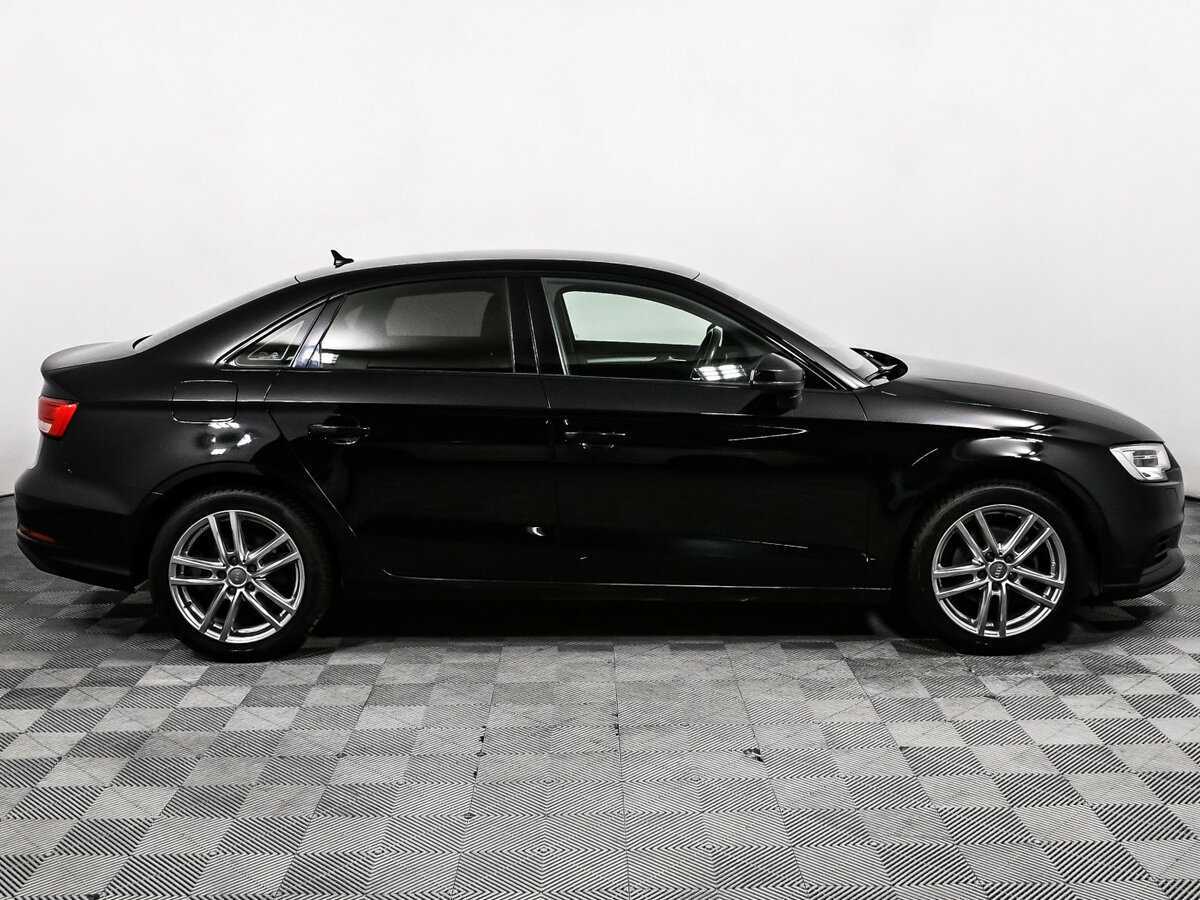 Audi A3 2017 года с пробегом. Фото: #3