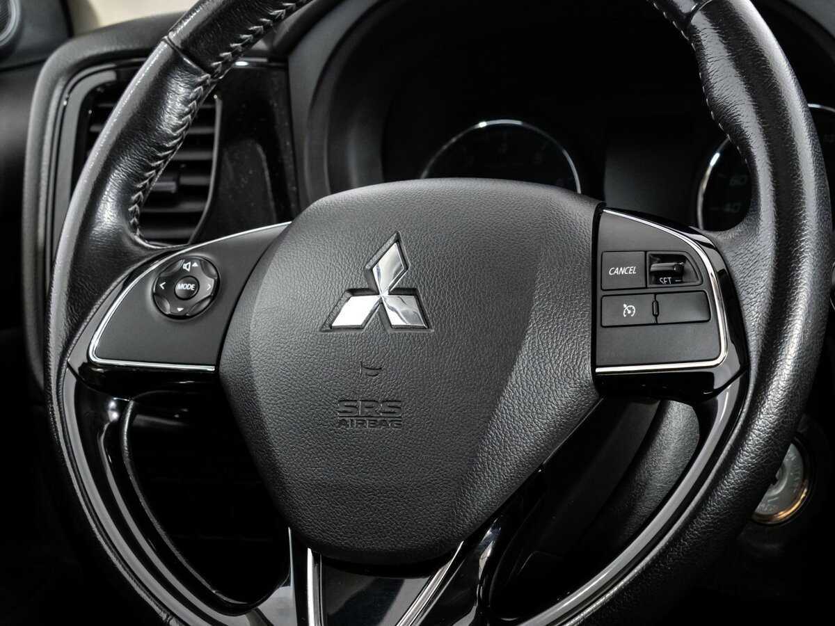 Mitsubishi Outlander 2018 года с пробегом. Фото: #10