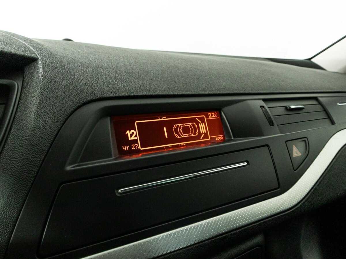 Б/У Ситроен Ц5 2013 года. Фото: #18