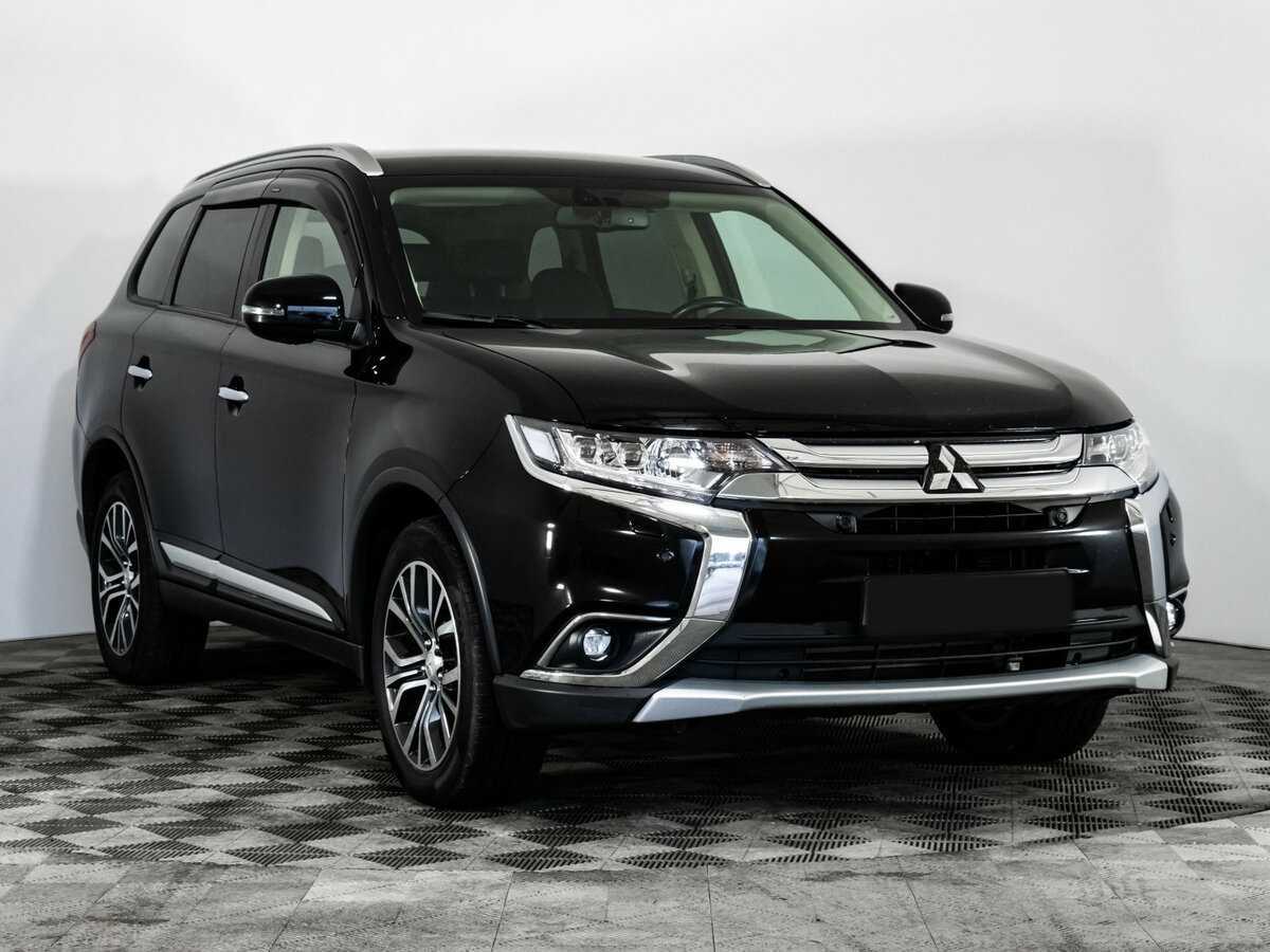 Mitsubishi Outlander 2018 года с пробегом. Фото: #2
