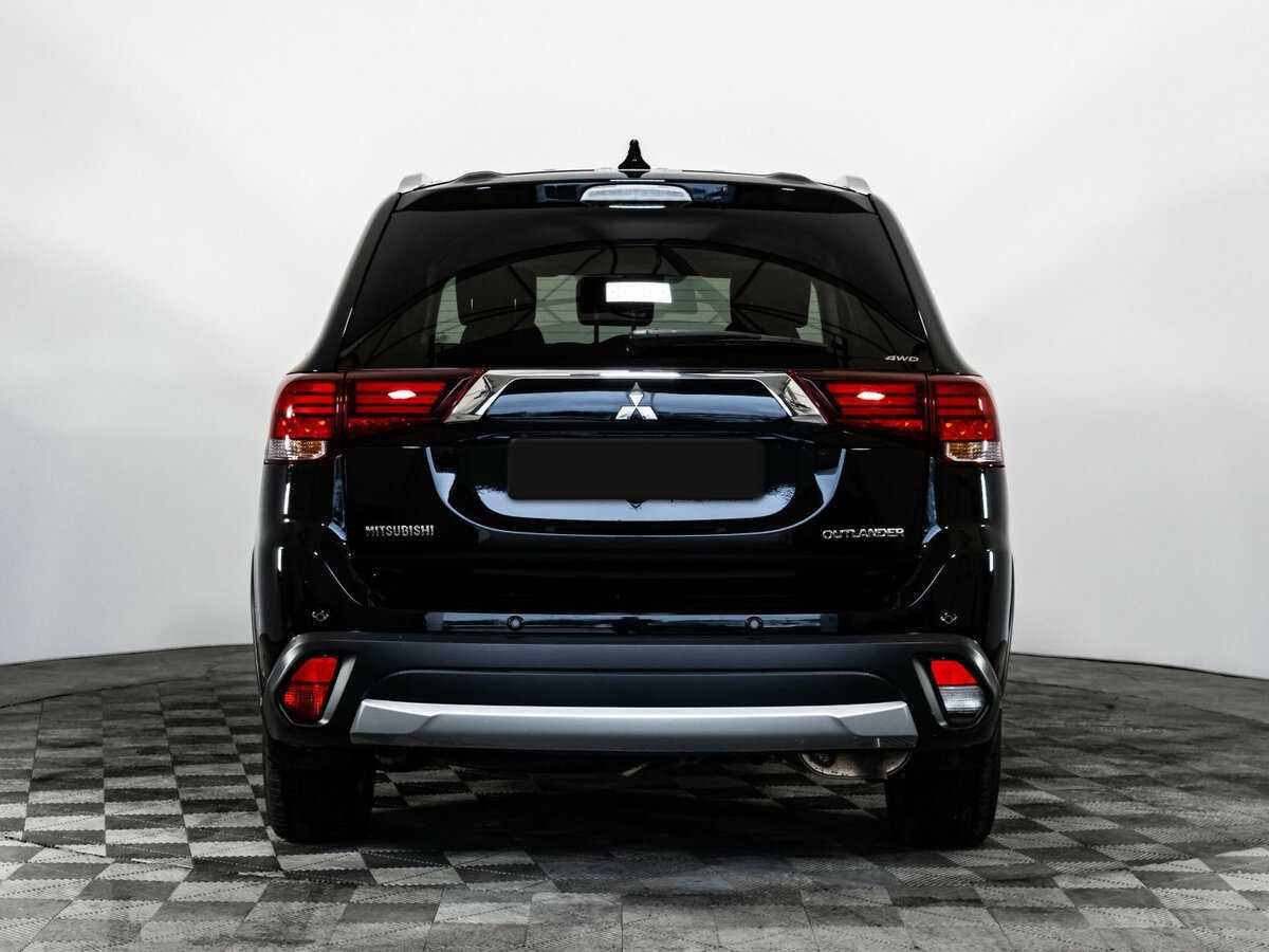Mitsubishi Outlander 2018 года с пробегом. Фото: #4