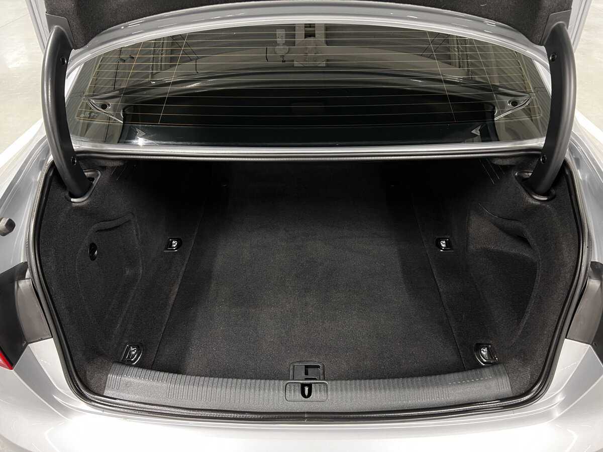 Audi A4 2016 года с пробегом. Фото: #9