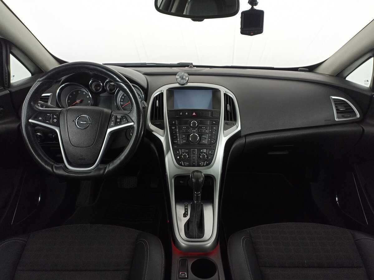 Б/У Опель Астра 2013 года. Фото: #12