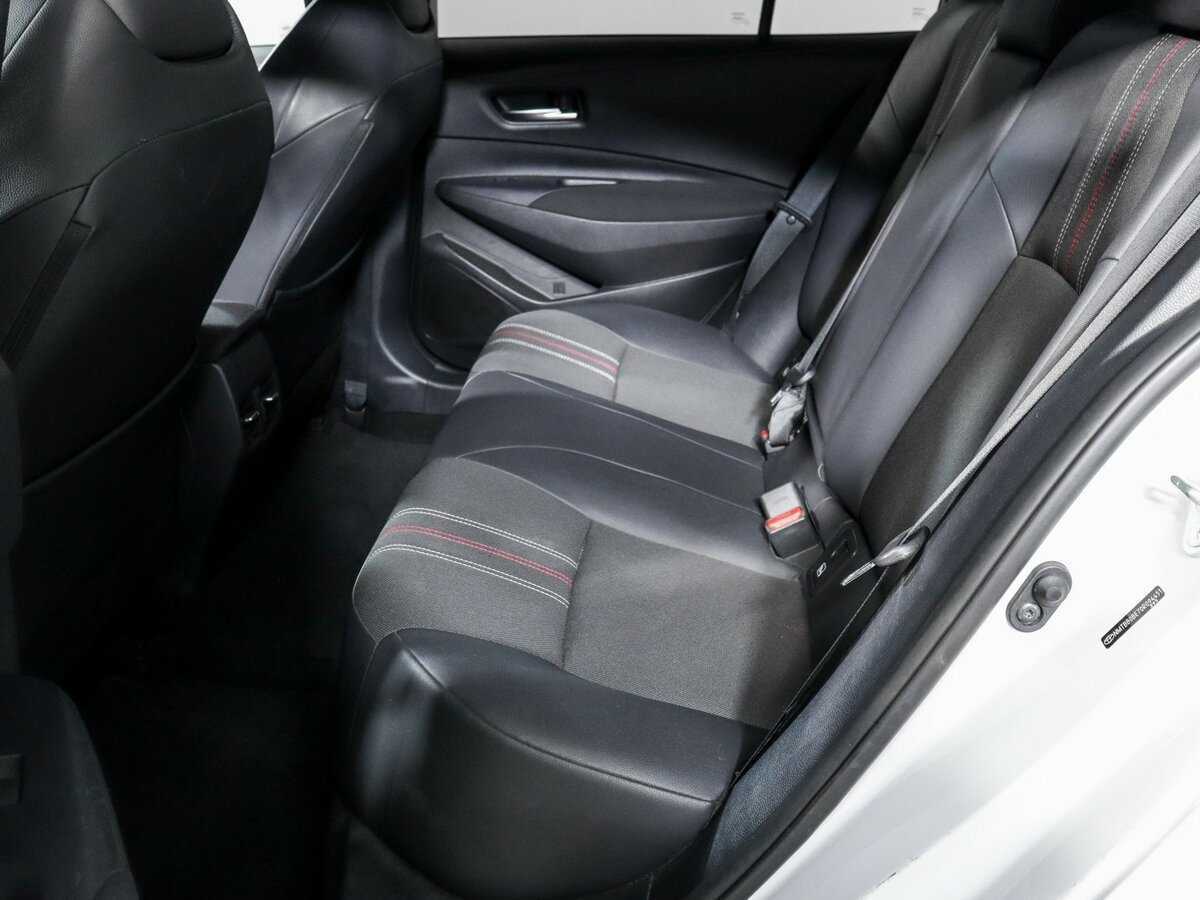 Б/У Тойота Королла 2021 года. Фото: #6