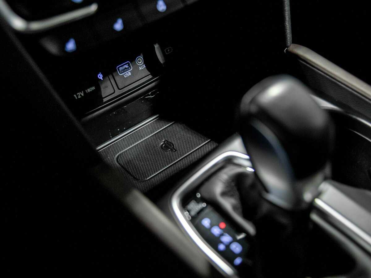 Hyundai Santa Fe 2019 года с пробегом. Фото: #13