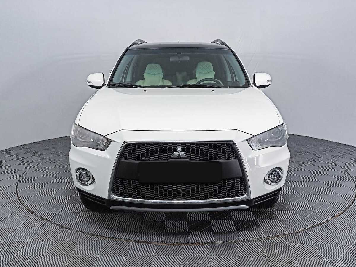 Mitsubishi Outlander 2012 года с пробегом. Фото: #1