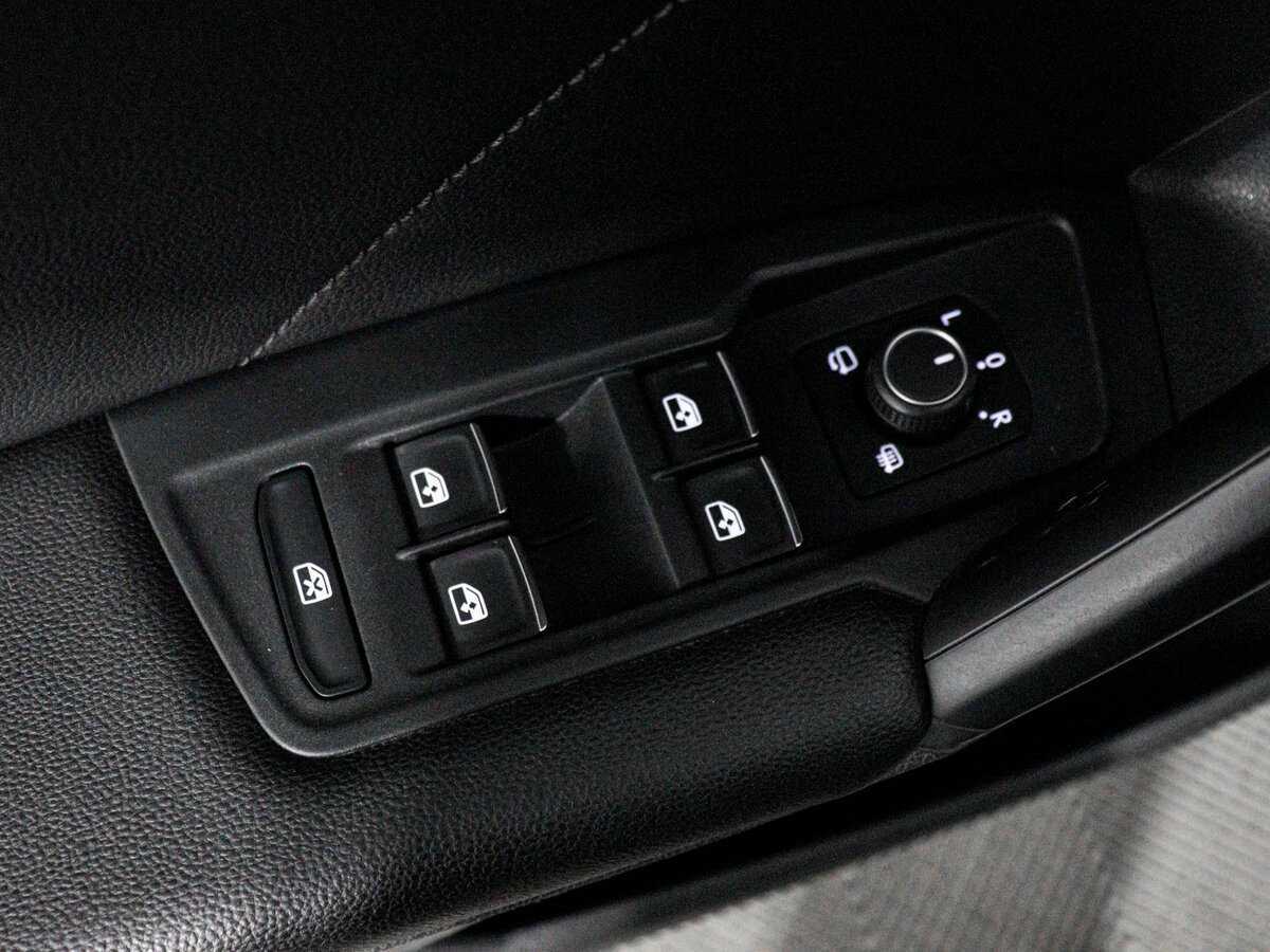 Б/У Фольксваген Тигуан 2019 года. Фото: #13