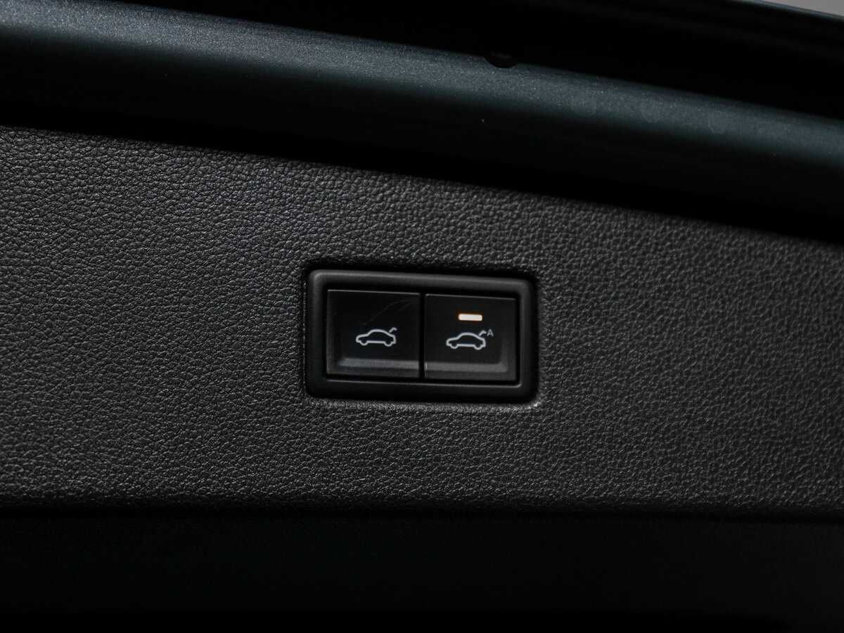 Б/У Фольксваген Тигуан 2019 года. Фото: #16