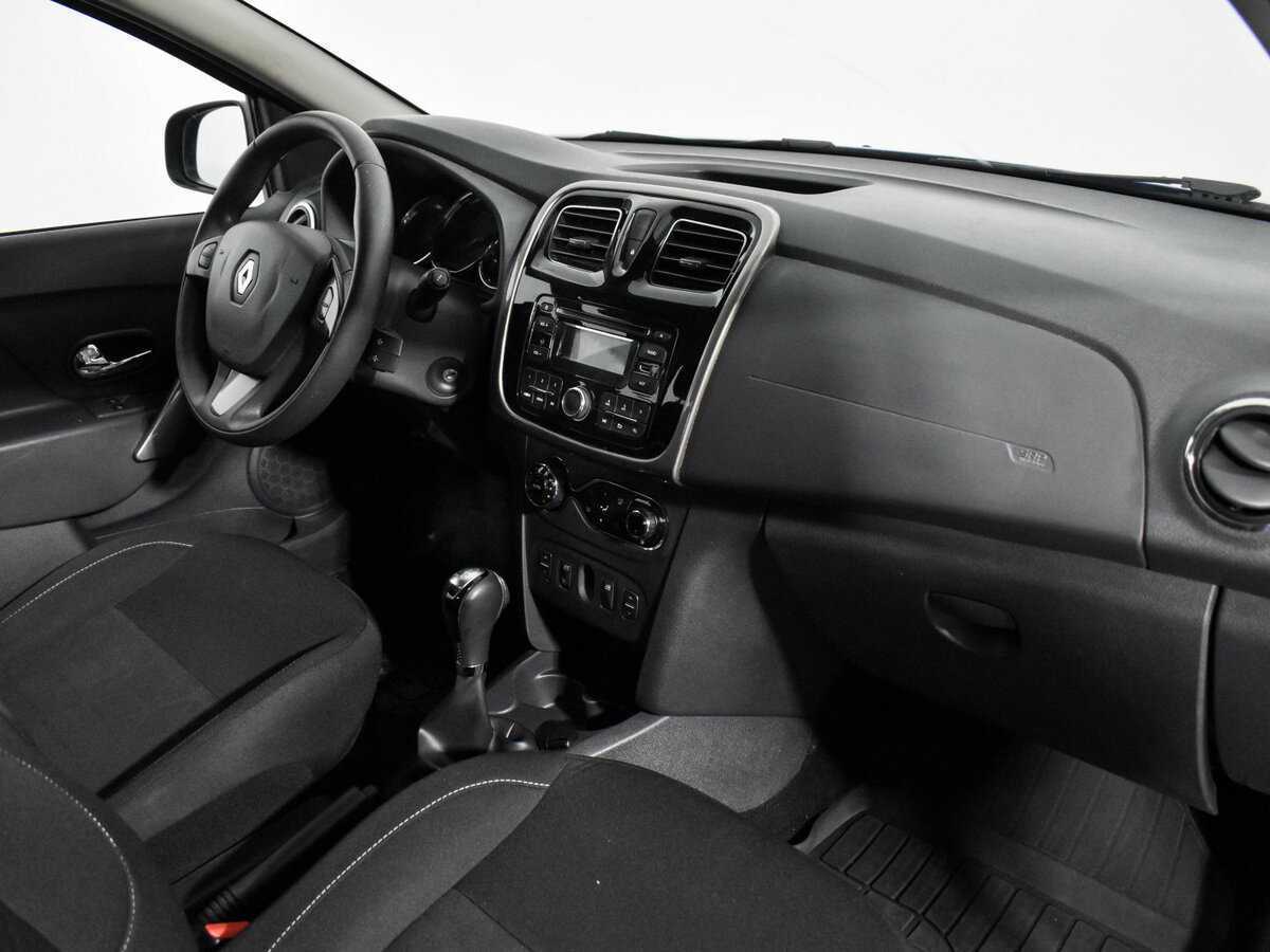 Б/У Рено Сандеро 2017 года. Фото: #12