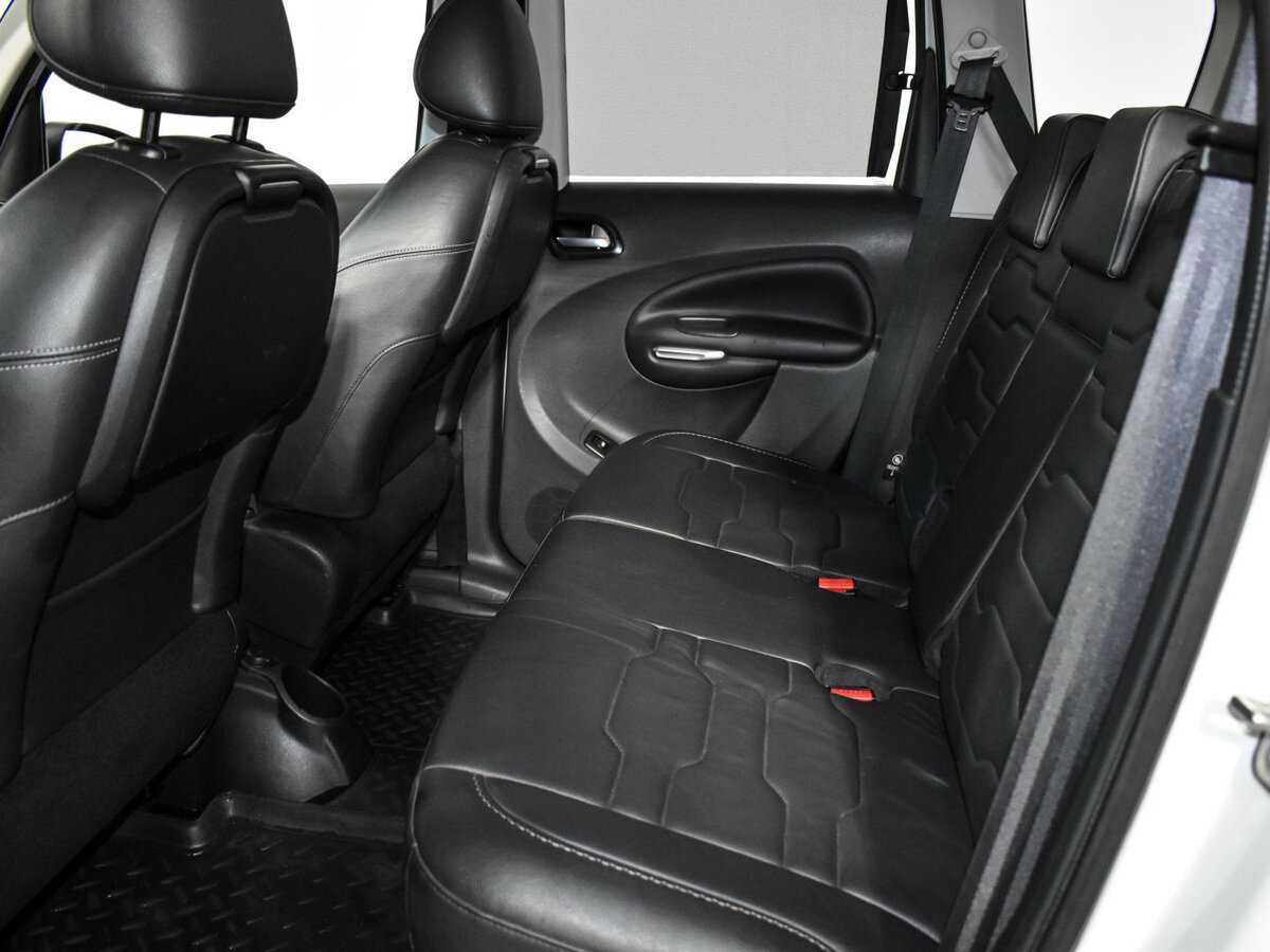 Б/У Ситроен Ц3 Пикассо 2014 года. Фото: #9