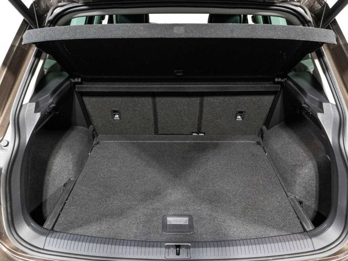 Б/У Фольксваген Тигуан 2018 года. Фото: #14