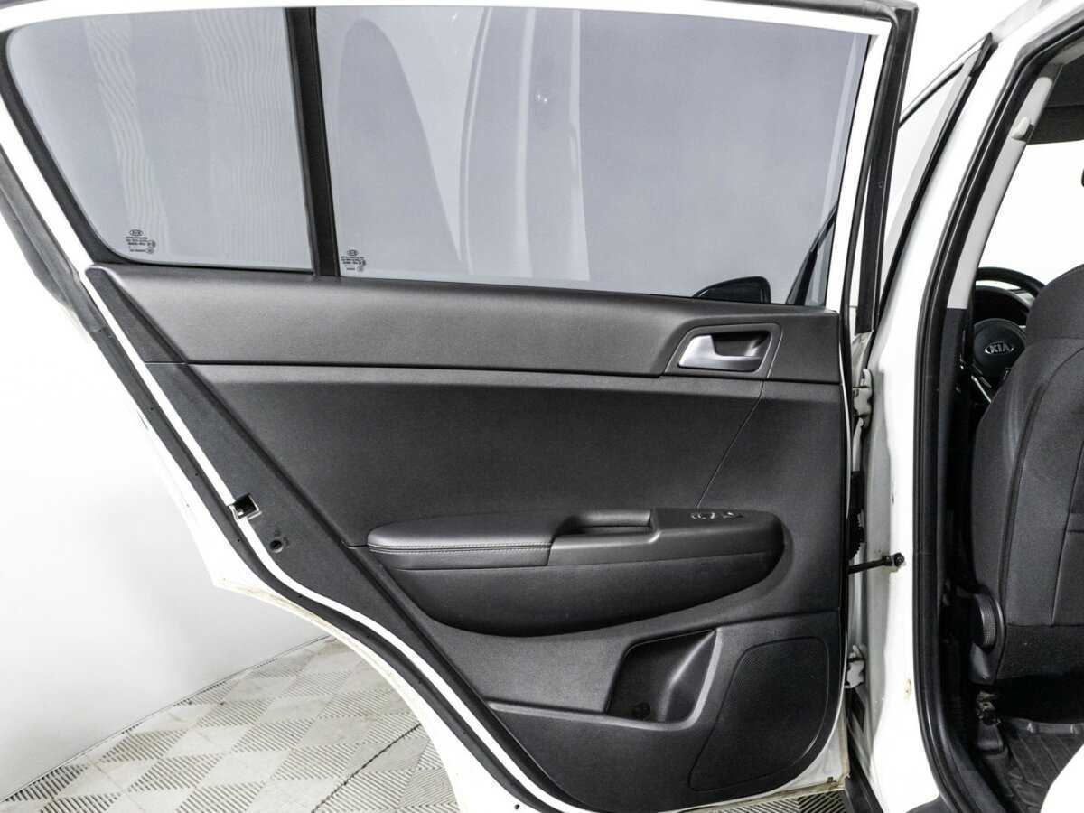 Б/У Киа Спортейдж 2020 года. Фото: #23