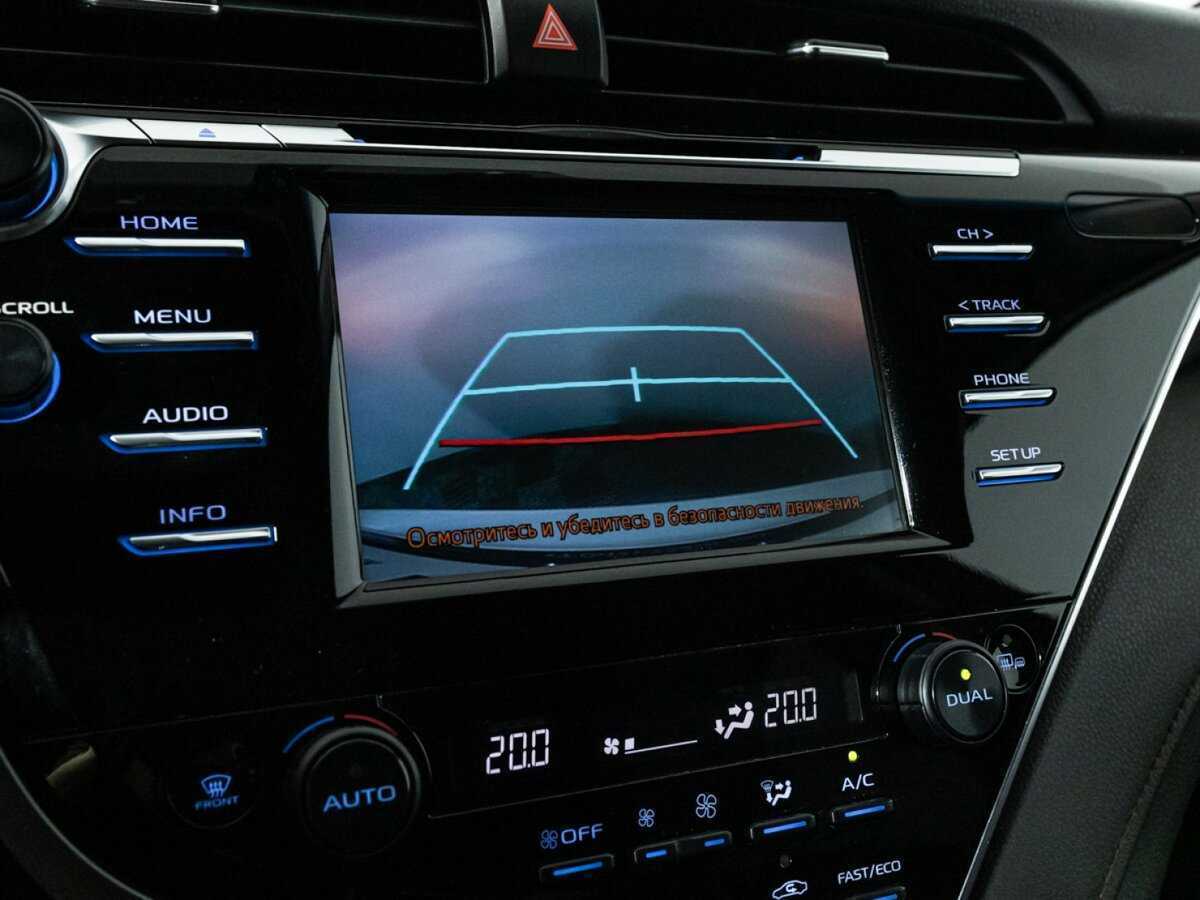 Б/У Тойота Камри 2018 года. Фото: #13