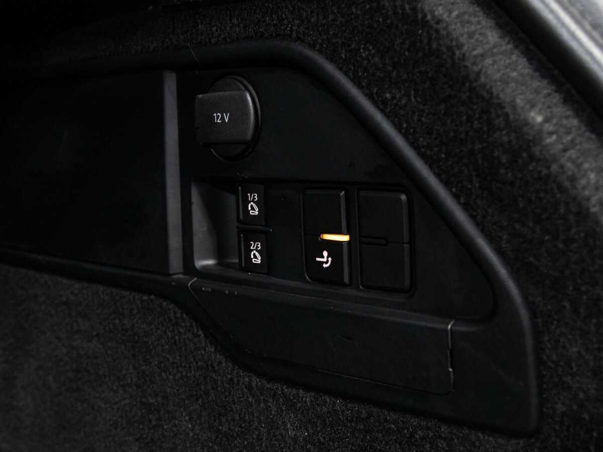 Б/У Фольксваген Туарег 2012 года. Фото: #18