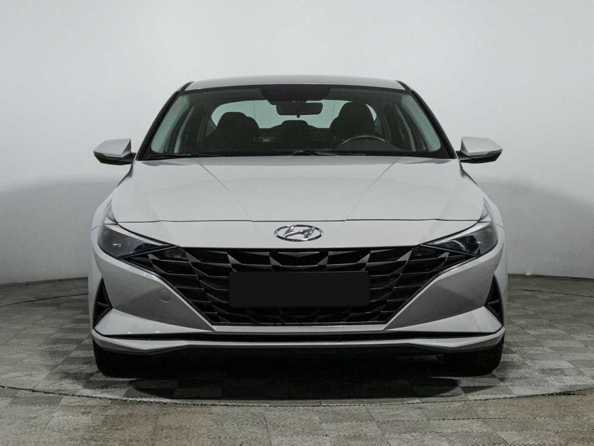 Hyundai Elantra 2023 года с пробегом. Фото: #1
