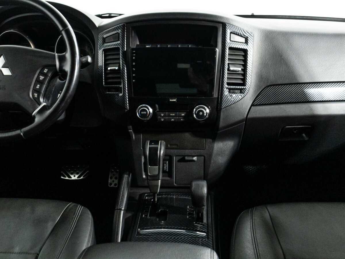 Б/У Митсубиши Паджеро 2014 года. Фото: #13