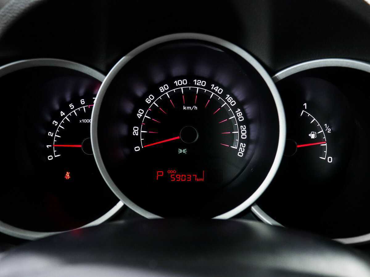 Б/У Киа Венга 2012 года. Фото: #7