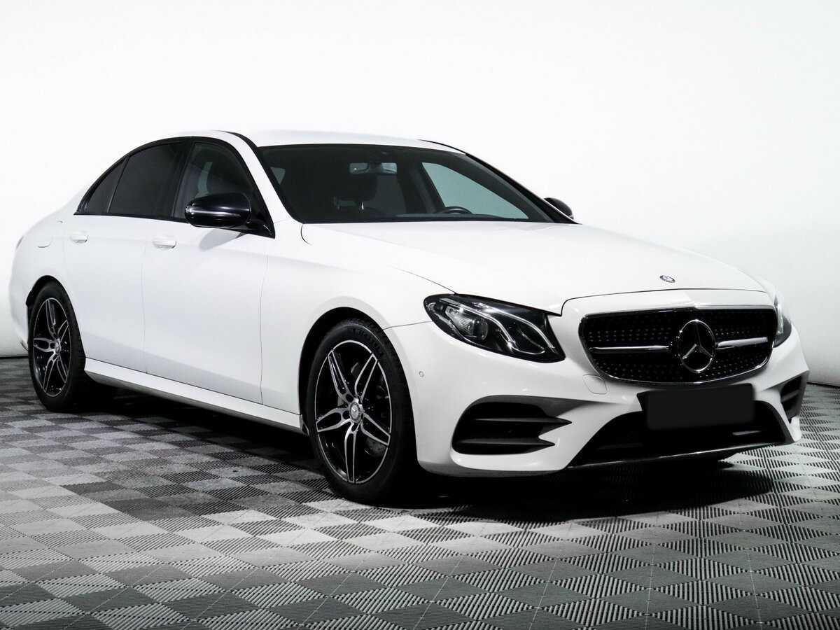Mercedes-Benz E-Класс 2016 года с пробегом. Фото: #2