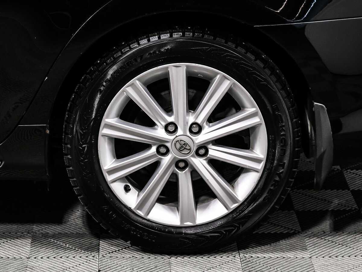 Б/У Тойота Камри 2013 года. Фото: #15