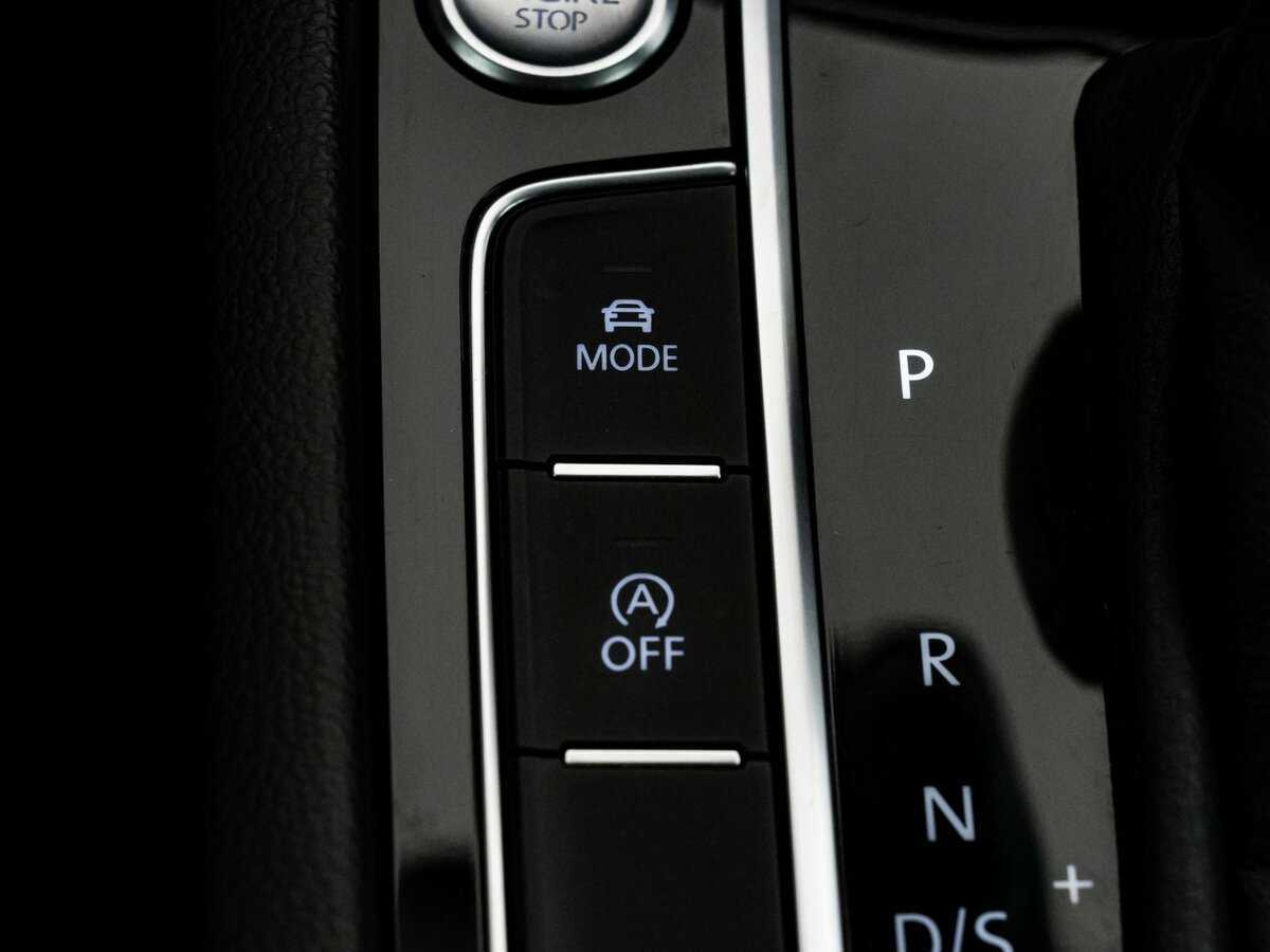 Б/У Фольксваген Пассат 2018 года. Фото: #15