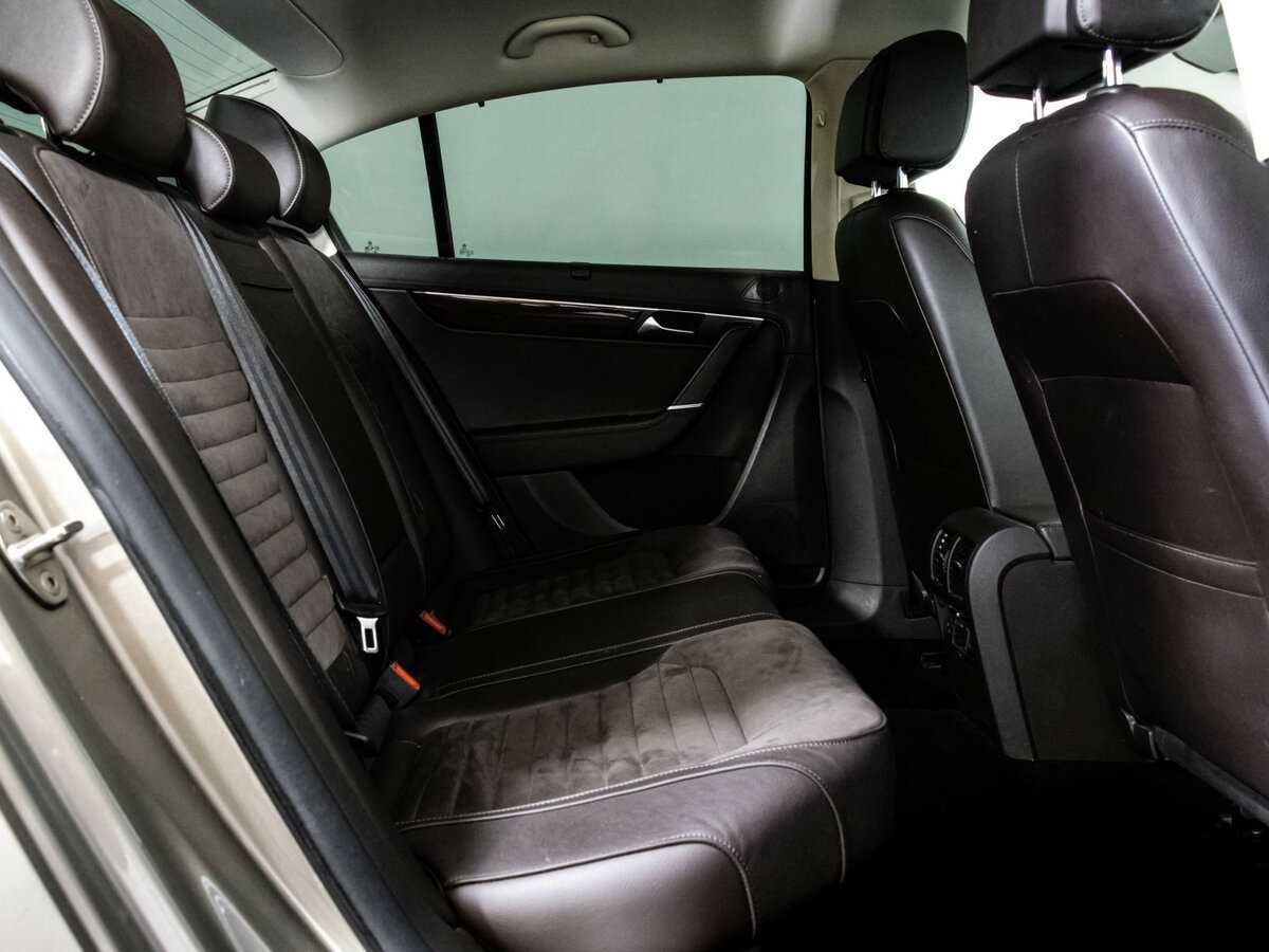 Volkswagen Passat 2012 года с пробегом. Фото: #18