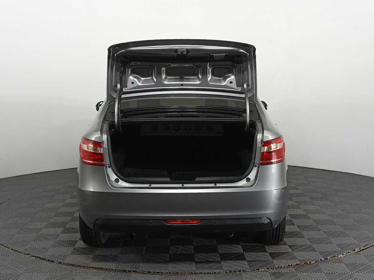 Б/У Лада (ВАЗ) Веста 2018 года. Фото: #8