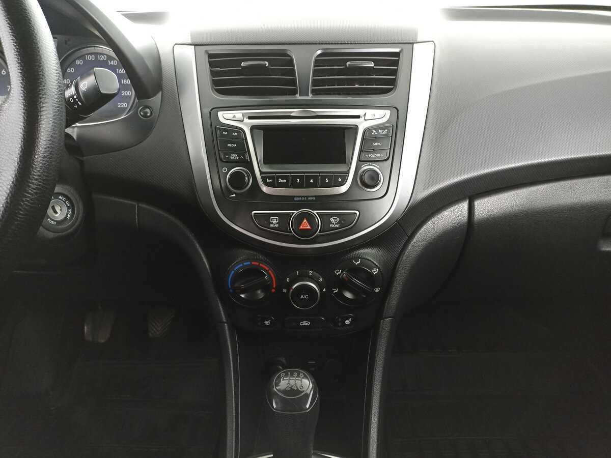 Б/У Хендай Солярис 2015 года. Фото: #14