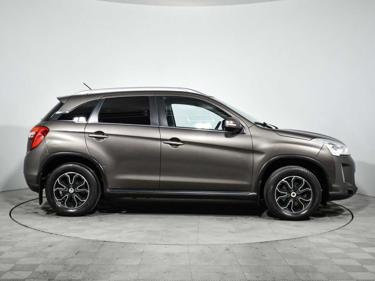 Б/У Ситроен Ц4 Эйркросс 2012 года. Фото: #3