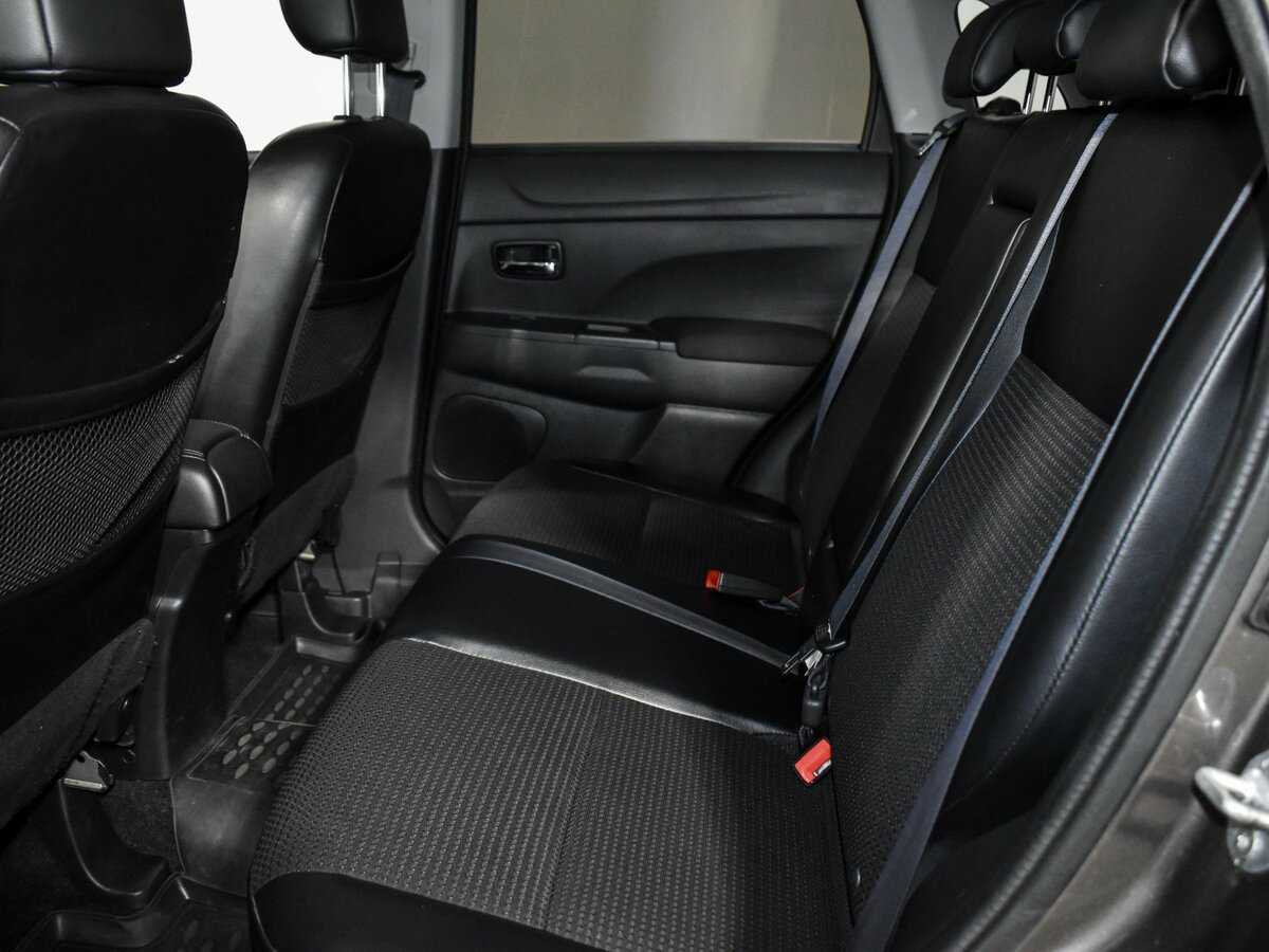 Б/У Ситроен Ц4 Эйркросс 2012 года. Фото: #10