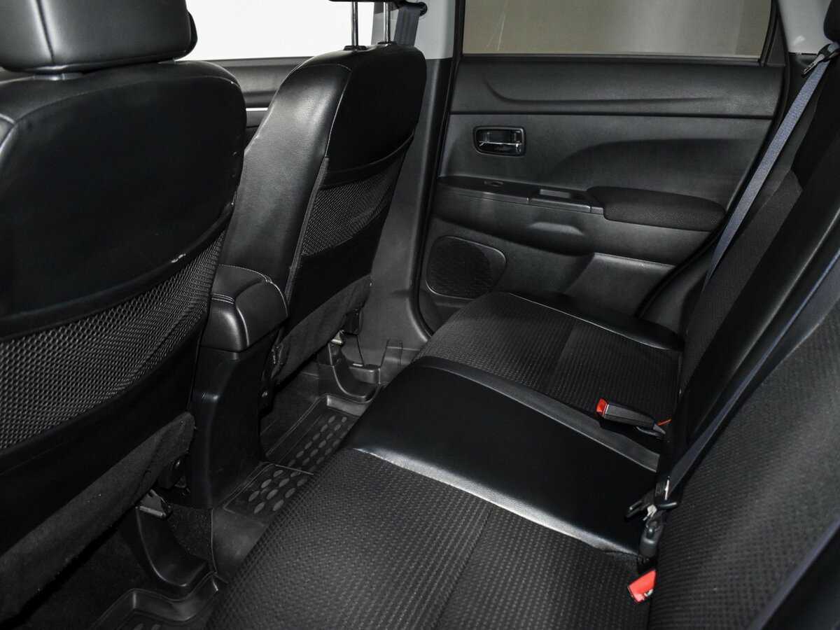 Б/У Ситроен Ц4 Эйркросс 2012 года. Фото: #11