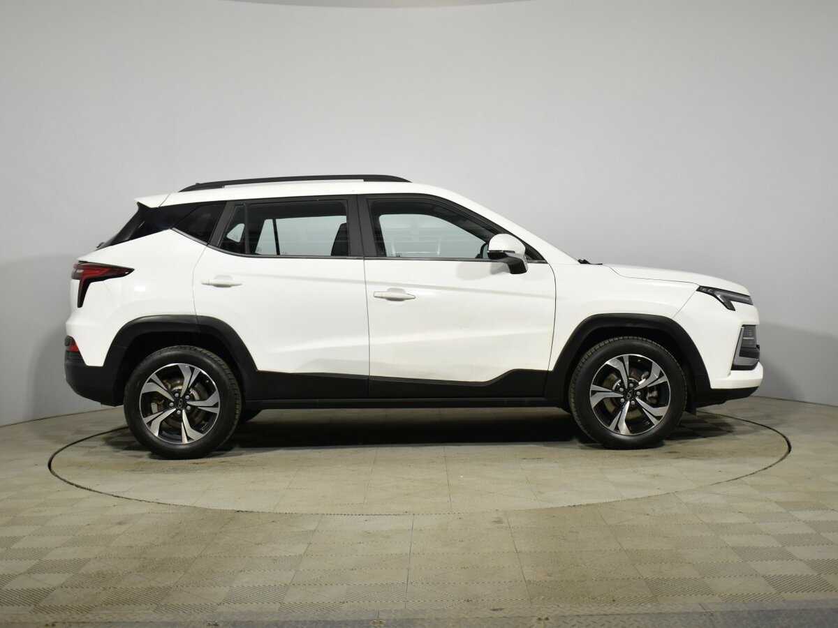 Москвич 3 2023 года с пробегом. Фото: #3